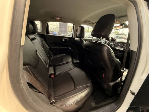 Used 2020 Jeep Compass Trailhawk AWD/4WD image 9
