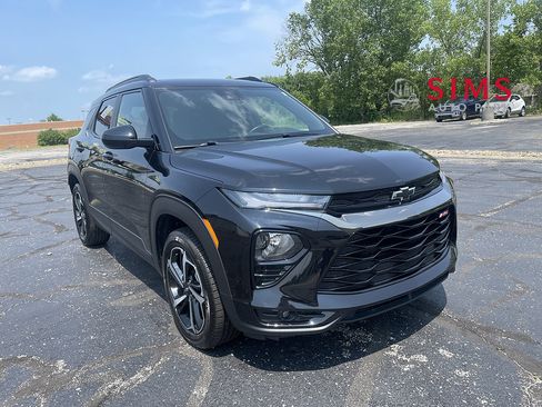 Certified 2023 Chevrolet TrailBlazer RS w/ Convenience Package AWD/4WD image 1