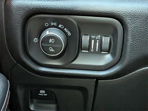 Used 2019 RAM 1500 Rebel image 26