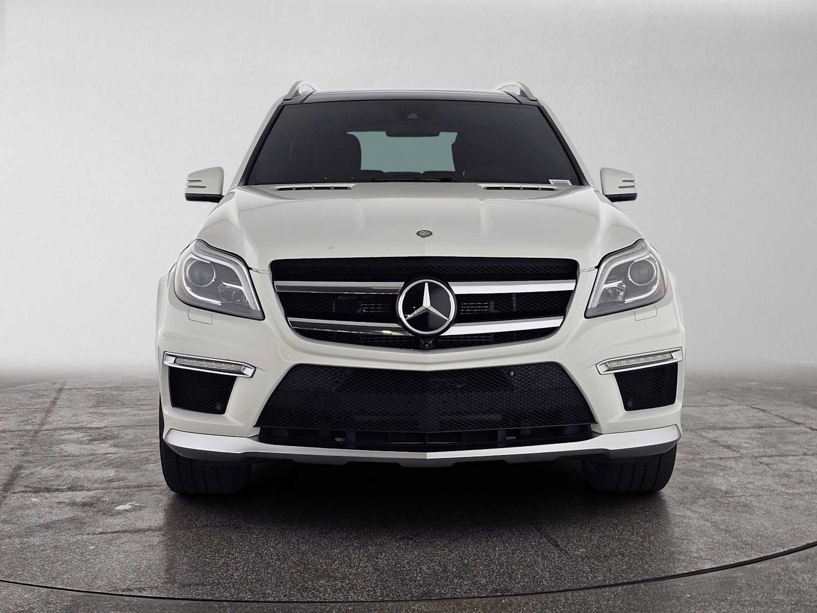 Used 2015 Mercedes-Benz GL 63 AMG 4MATIC image 8