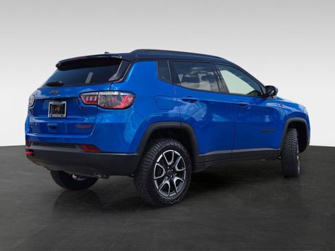 New 2026 Jeep Compass Trailhawk AWD/4WD image 4