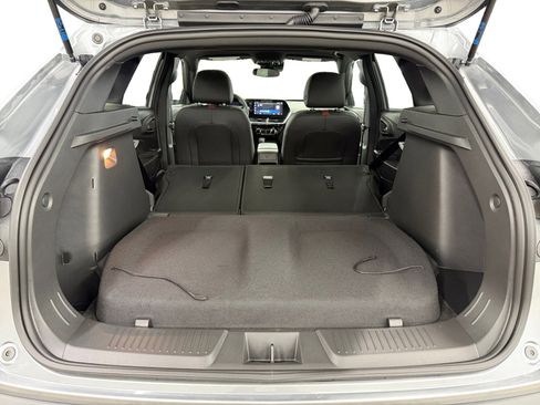 Used 2026 Chevrolet Trax RS w/ Sunroof Package image 27