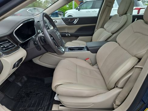 Used 2018 Lincoln Continental Reserve AWD/4WD image 21