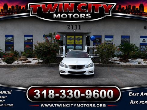 Used 2016 Mercedes-Benz E 350 4MATIC Sedan image 1