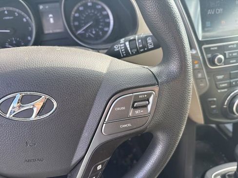 Used 2018 Hyundai Santa Fe SE w/ Cargo Package image 31