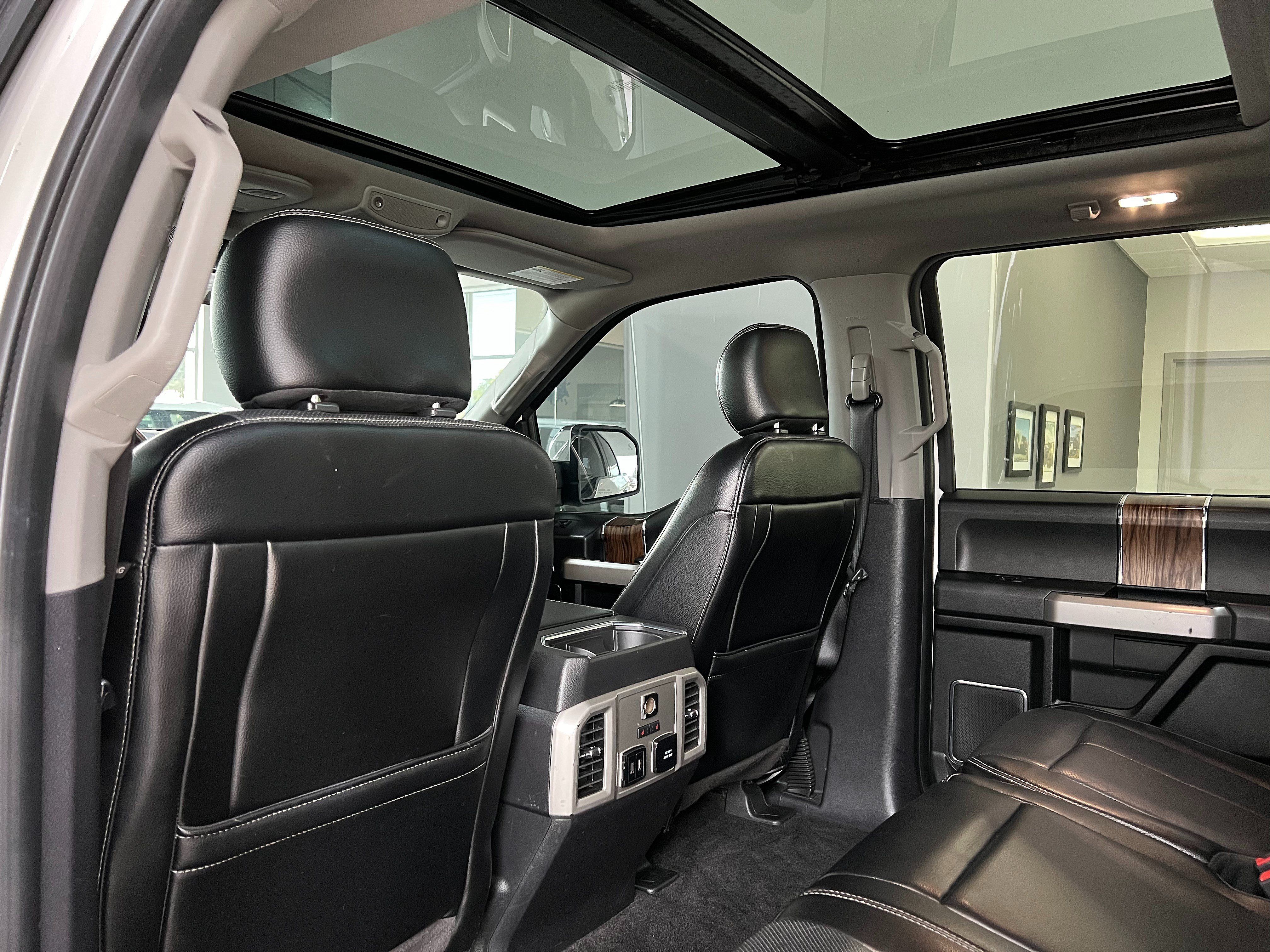 Used 2018 Ford F150 Lariat w/ Equipment Group 502A Luxury AWD/4WD image 21