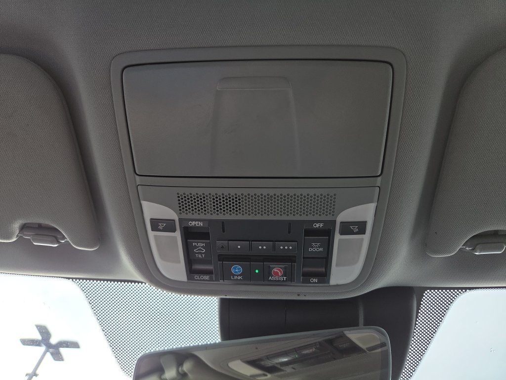 Used 2020 Acura TLX w/ Technology Package FWD image 29