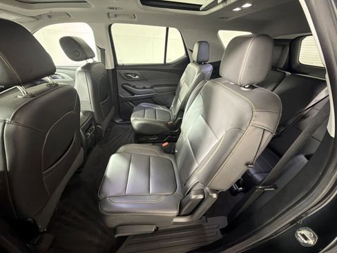 Used 2020 Chevrolet Traverse RS image 18