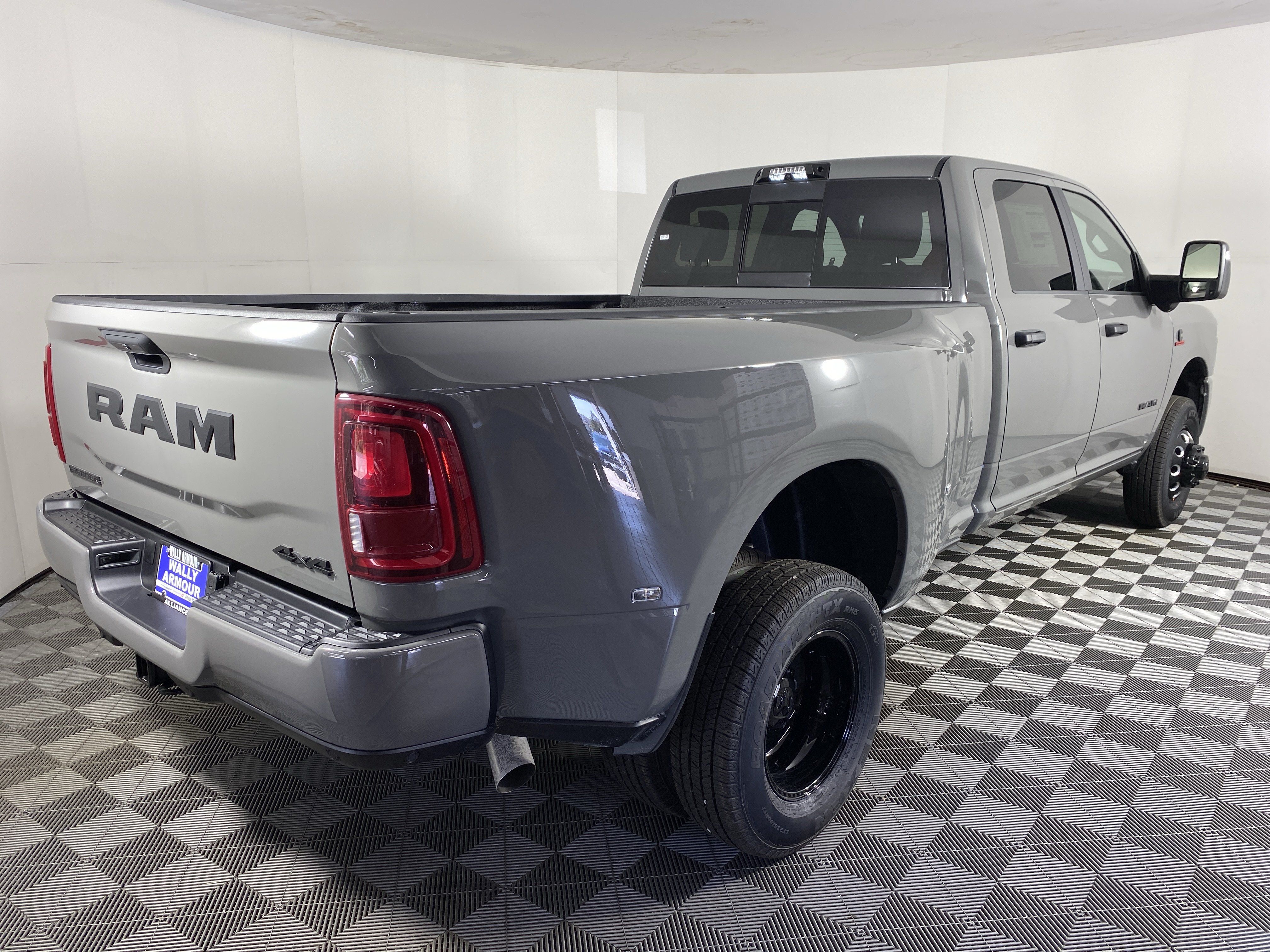 New 2027 RAM 3500 Big Horn AWD/4WD image 5