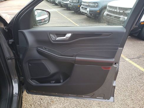 New 2026 Ford Escape ST-Line w/ Cold Weather Package image 19