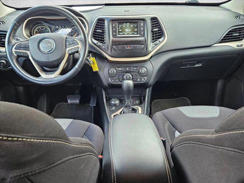 Used 2014 Jeep Cherokee Latitude w/ Cold Weather Group image 13