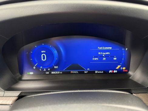 Used 2022 Ford Explorer Platinum w/ Equipment Group 601A image 4