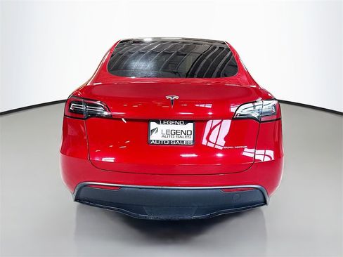 Used 2021 Tesla Model Y Long Range image 8