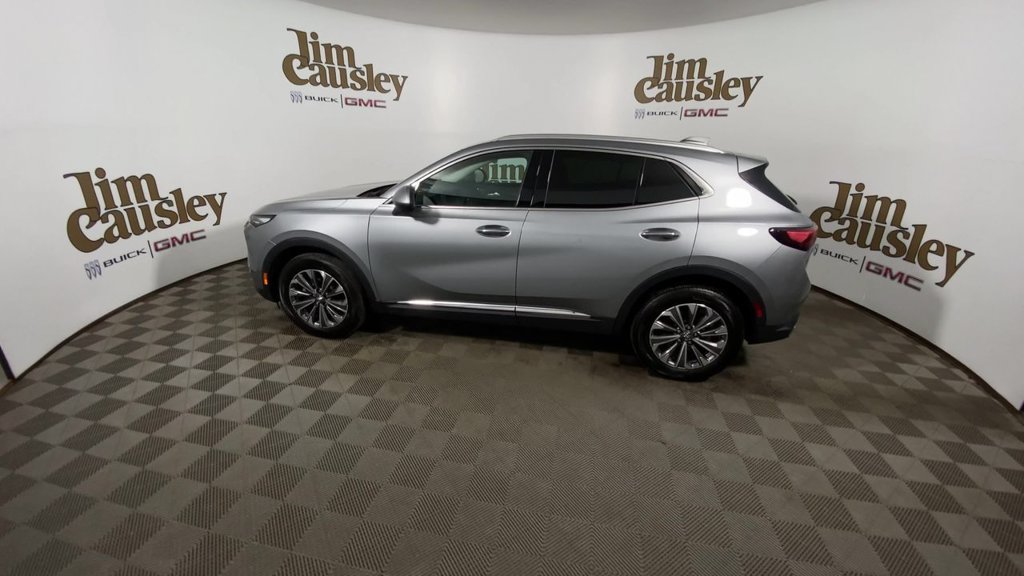 Used 2025 Buick Envision Preferred AWD/4WD image 5