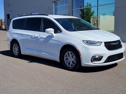 Used 2022 Chrysler Pacifica Touring-L
