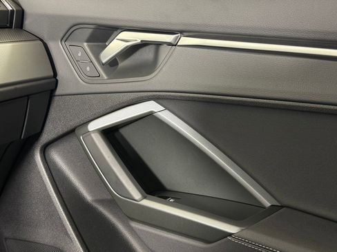 Certified 2025 Audi Q3 2.0T Premium w/ Convenience Package image 24