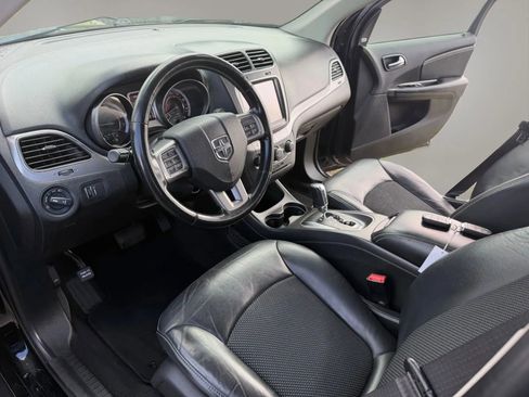 Used 2020 Dodge Journey Crossroad w/ Popular Equipment Group FWD image 12