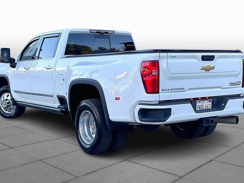 Used 2025 Chevrolet Silverado 3500 High Country w/ Technology Package image 11