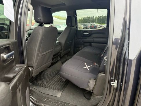Used 2022 Chevrolet Silverado 1500 Custom w/ LPO, Dark Essentials Package AWD/4WD image 9