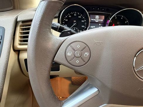 Used 2009 Mercedes-Benz R 350 4MATIC image 27