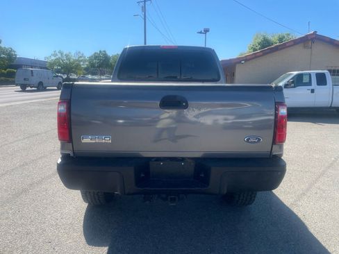 Used 2003 Ford F250 Lariat image 9