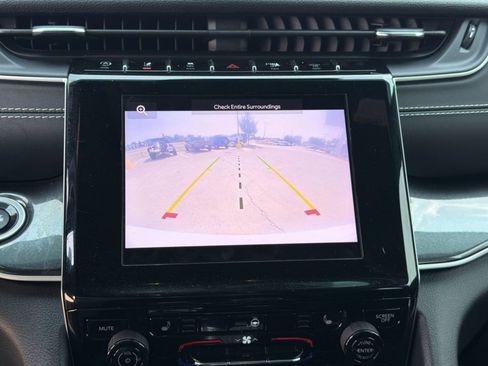 Certified 2023 Jeep Grand Cherokee L Laredo RWD image 17