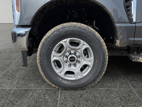 New 2026 Ford F350 XLT image 9