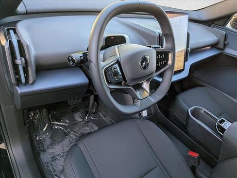 New 2026 Volvo EX30 Plus image 3