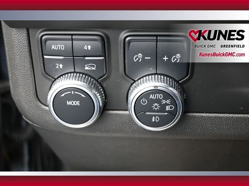 Used 2022 GMC Yukon XL SLT w/ SLT Luxury Package AWD/4WD image 38
