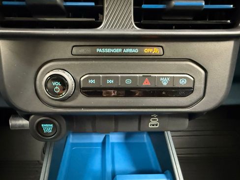 New 2025 Ford Maverick XLT w/ XLT Luxury Package image 22