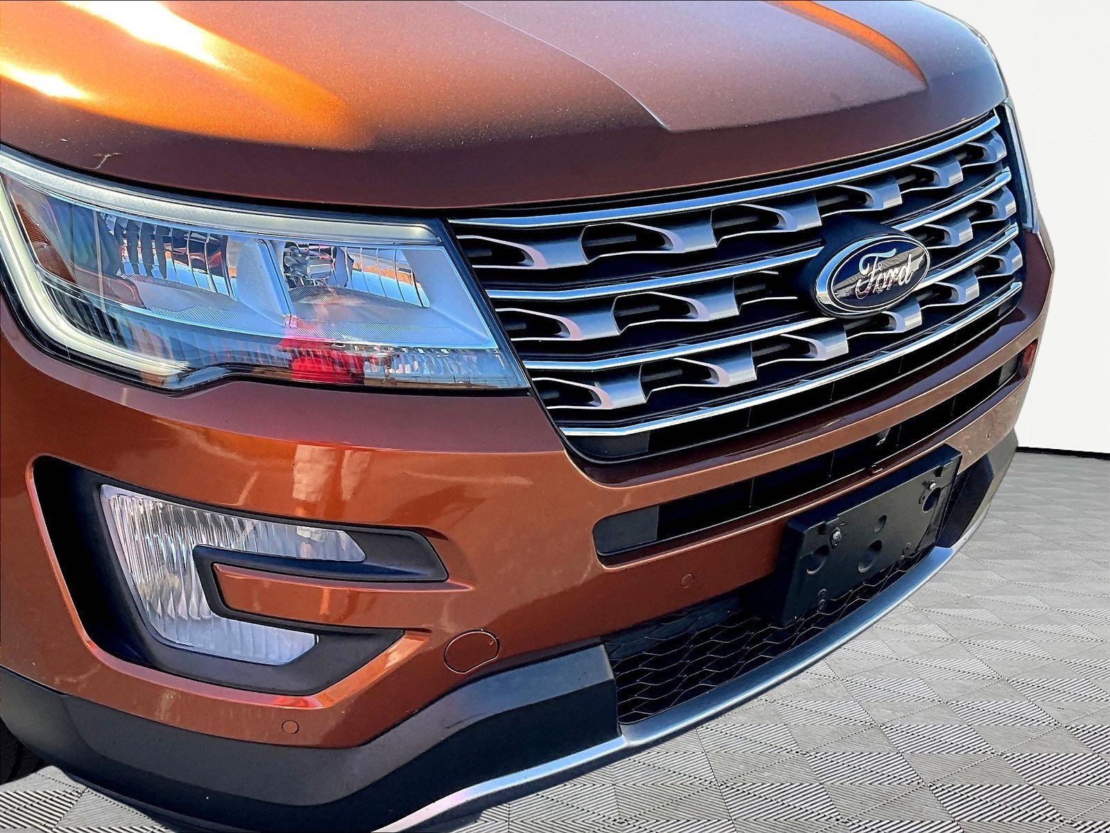 Used 2017 Ford Explorer Limited AWD/4WD image 34