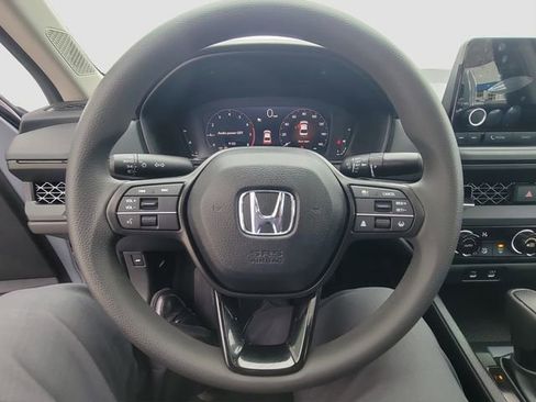 Used 2025 Honda Accord SE image 5