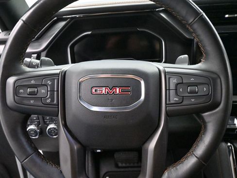 Used 2024 GMC Sierra 1500 AT4 w/ Technology Package image 17
