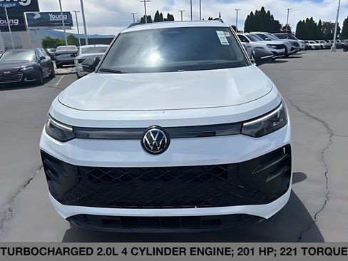 New 2026 Volkswagen Tiguan SE R-Line AWD/4WD image 8