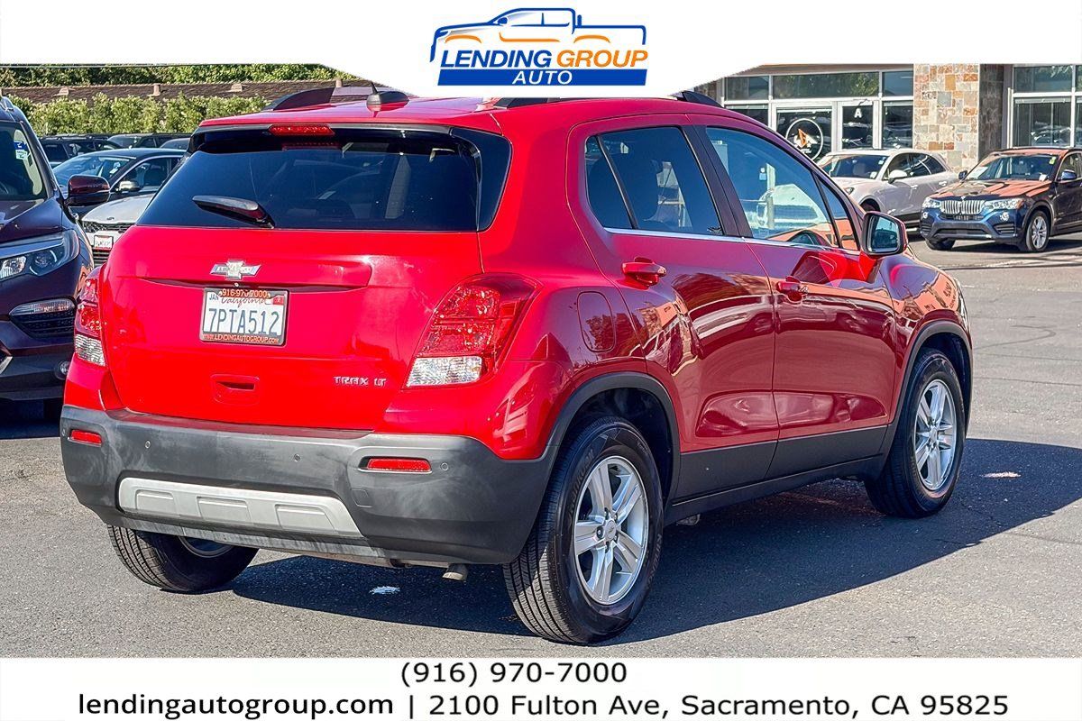 Used 2016 Chevrolet Trax LT w/ LT Convenience Package FWD image 4