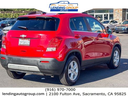 Used 2016 Chevrolet Trax LT w/ LT Convenience Package FWD image 4