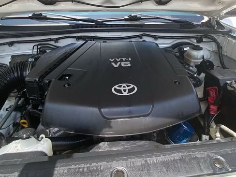 Used 2011 Toyota Tacoma PreRunner w/ SR5 Pkg #2 RWD image 29