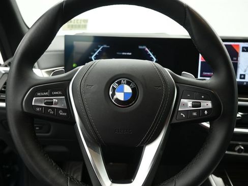 Used 2024 BMW X5 sDrive40i w/ Premium Package RWD image 11