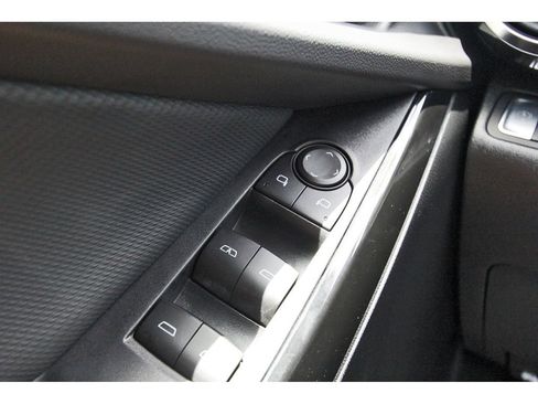 Used 2026 Chevrolet Equinox LT FWD image 20