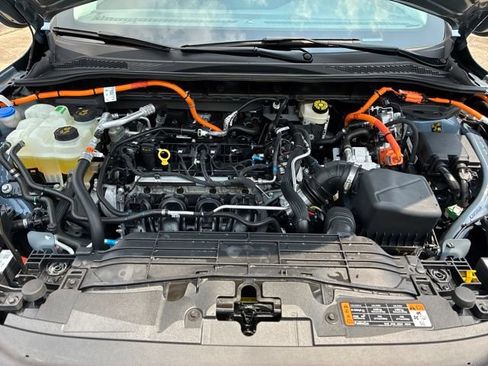Used 2024 Ford Escape SE FWD image 19