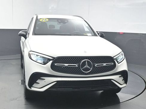 Used 2026 Mercedes-Benz GLC 300 image 3