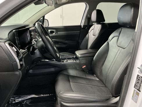 Used 2022 Kia Sorento S FWD image 14