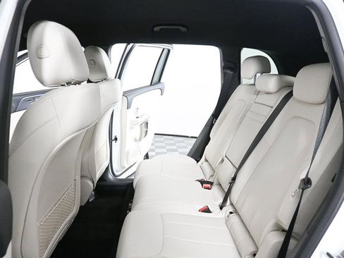 Certified 2025 Mercedes-Benz GLB 250 image 19