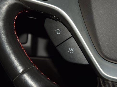 Used 2015 Chevrolet Corvette Z06 w/ 3LZ Preferred Equipment Group image 47