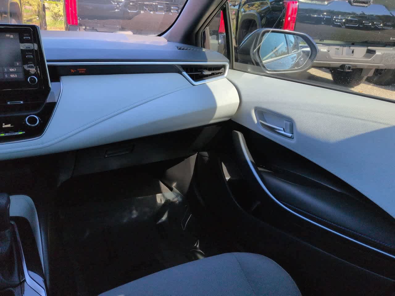 Used 2020 Toyota Corolla SE FWD image 16