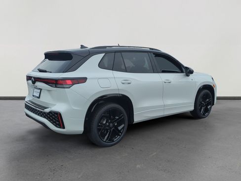 New 2026 Volkswagen Tiguan SE R-Line image 5