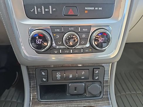 Used 2016 GMC Acadia SLT AWD/4WD image 20