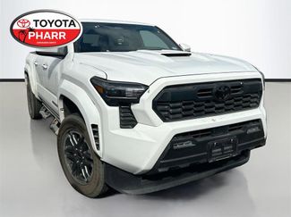 Used 2025 Toyota Tacoma TRD Sport video 1