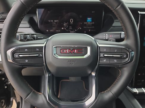Used 2024 GMC Acadia AT4 AWD/4WD image 19