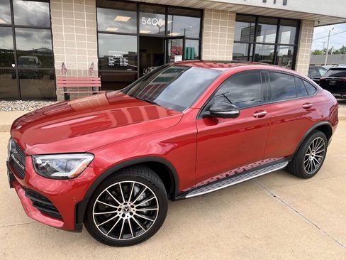 Used 2020 Mercedes-Benz GLC 300 4MATIC Coupe image 2